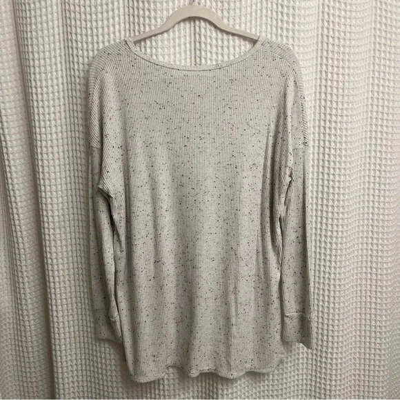 American Eagle Speckled Cream Long Sleeve Top - Picture 2 of 5